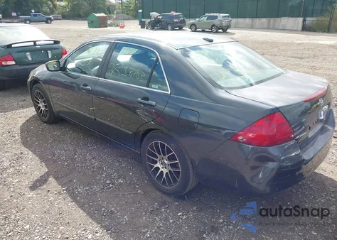 2006 Honda Accord 2.4 Ex from USA, damaged, VIN 1HGCM56836A011090